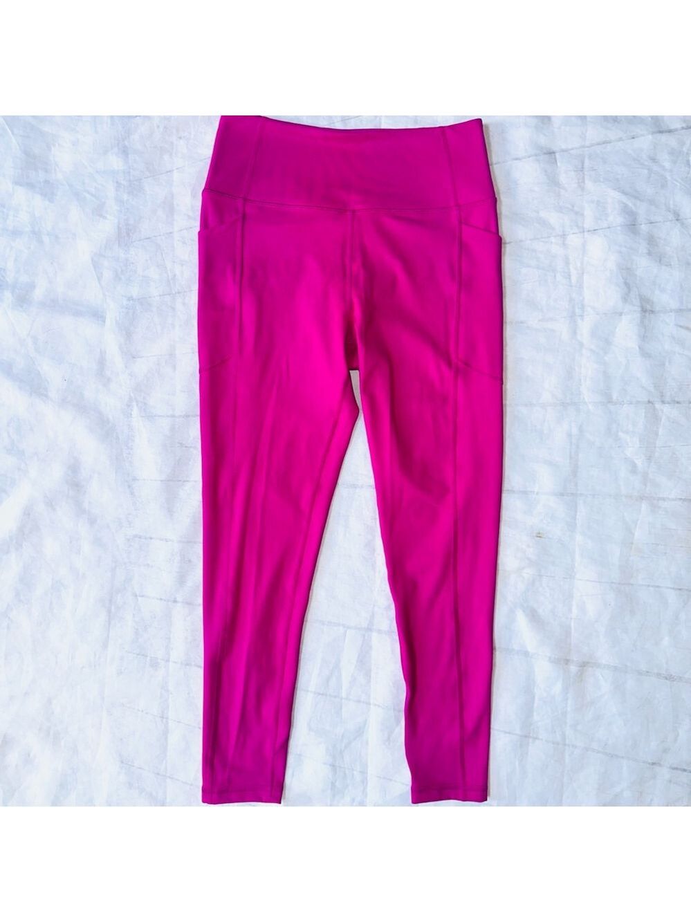 NWOT Women’s Size 8 Victoria’s Secret Hot Pink Work Out Yoga Leggings